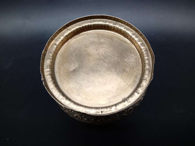 Vintage! Indian - Brass - Flower / Elephant design - KumKum Puja Box / Trinket Box - With Lid