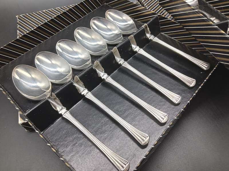 Vintage! Boxed - Greensons "Dynasty" SilverPlated 6 Cake Forks, 6 Spoons & 1 Sugar Spoon