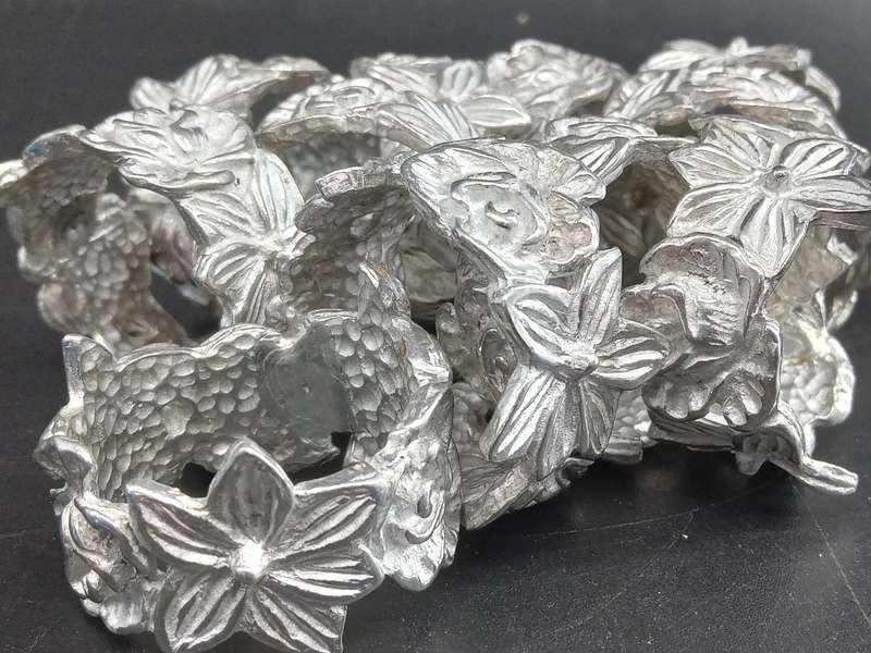 Vintage! Metal Alloy Napkin Rings Set Of 11