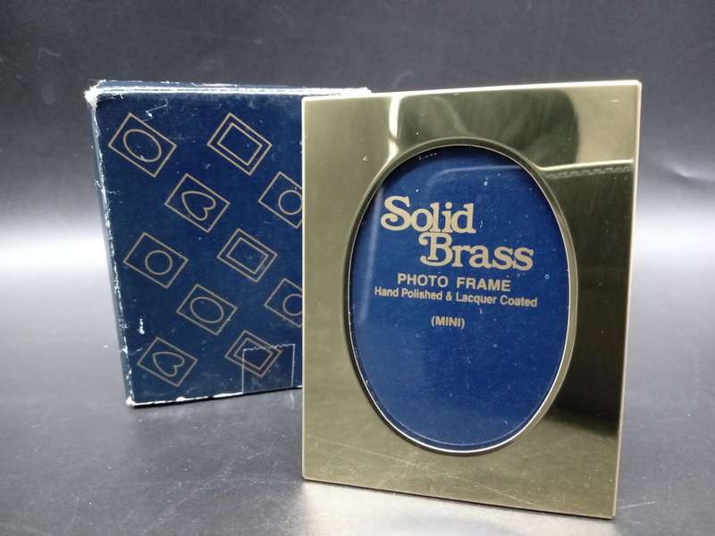 Vintage! Solid Brass Photo Frame Hand Polished & Lacquer Coated
