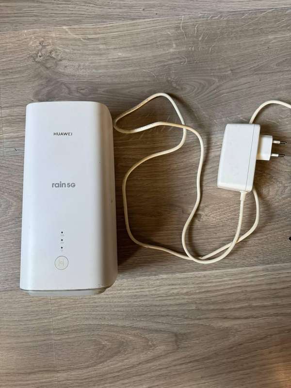 Huawei H112-372 5G CPE Pro Router  Ultra-Fast Wireless Internet