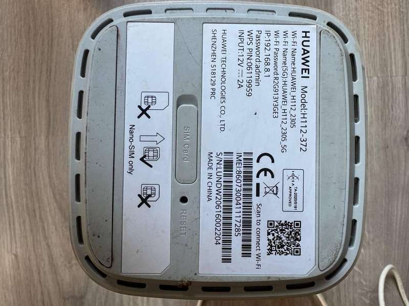 Huawei H112-372 5G CPE Pro Router  Ultra-Fast Wireless Internet