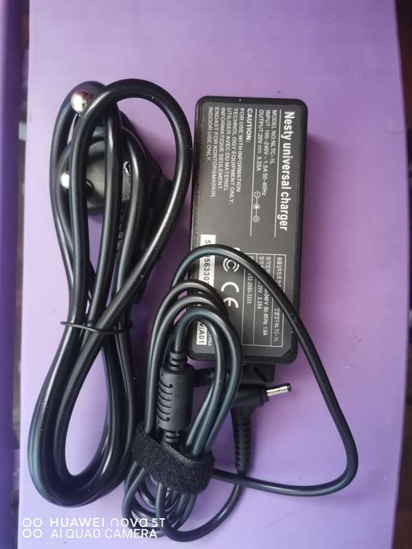 Asus laptop universal charger smal pin