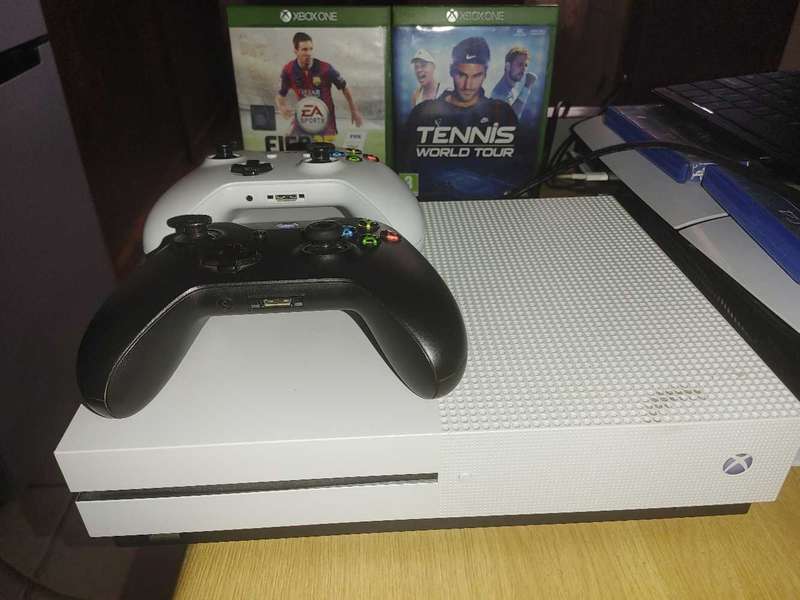 Xbox One S