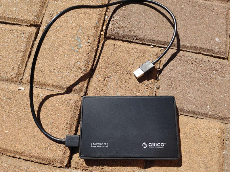 External hard drive 750gb