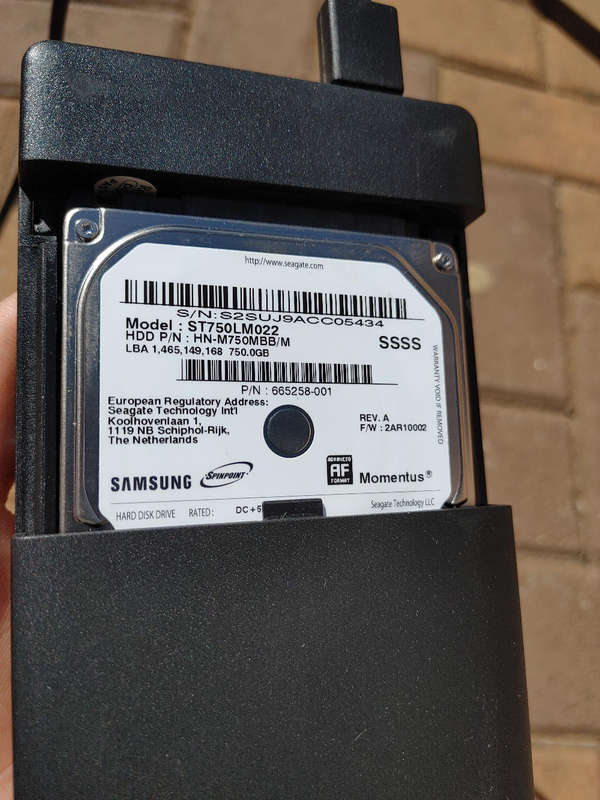 External hard drive 750gb