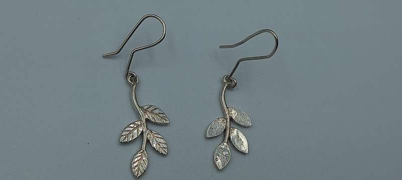 Beautiful 925 Earings and Pendant Set