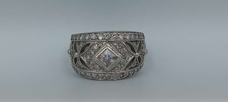 Beautiful Sterling Silver Ring