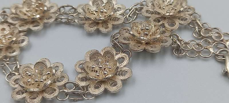 Silver Filigree Flowers Bracelet