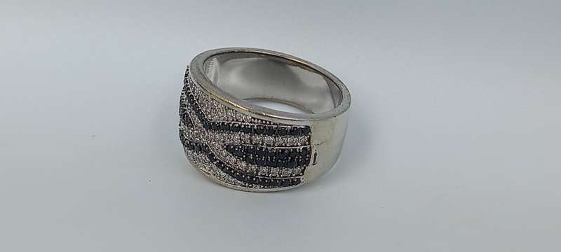 Beautiful Sterling Silver Ring