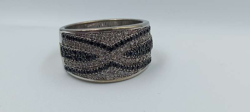Beautiful Sterling Silver Ring