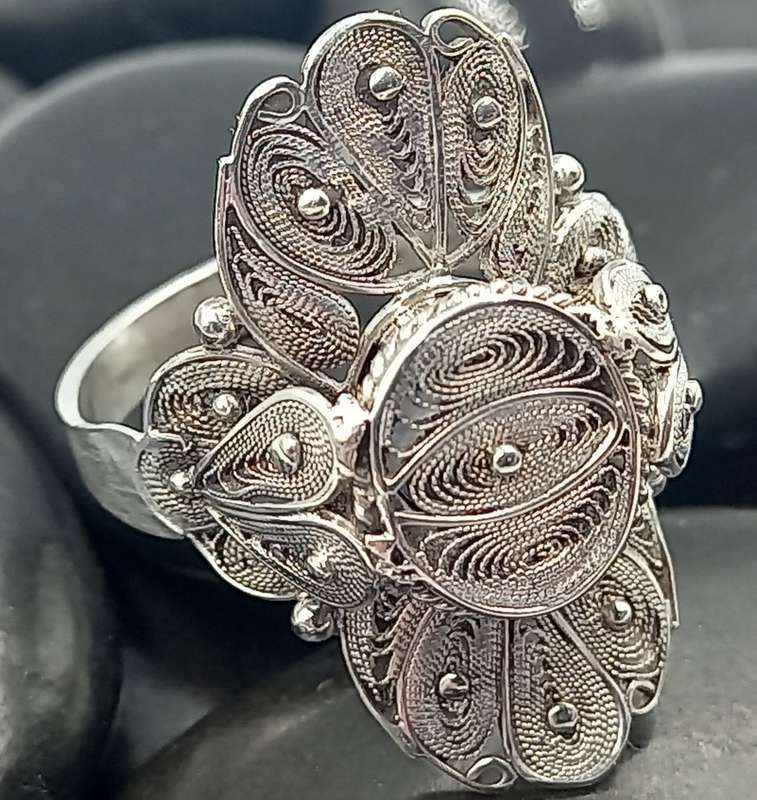 Beautiful Sterling Silver Filigree Ring