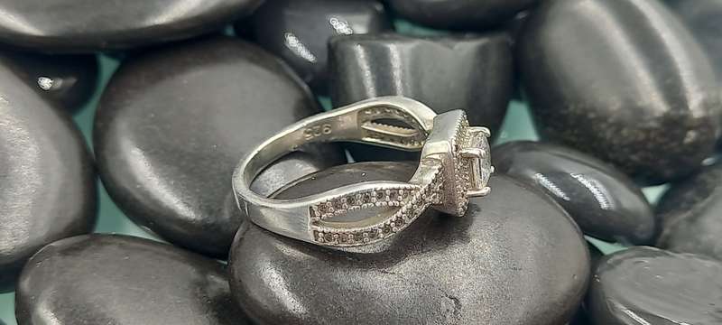 Beautiful Sterling Silver Ring