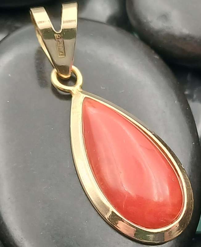18ct Gold Pendant