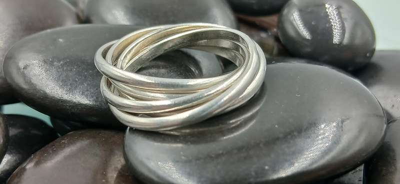 5 Rolling Sterling Silver Ring