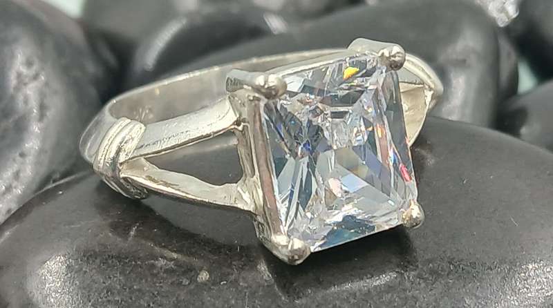 Elegant Sterling Silver Ring