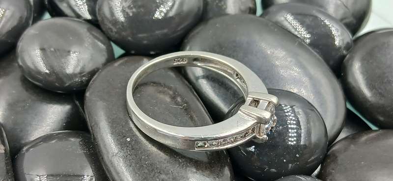 Elegant Sterling Silver Ring