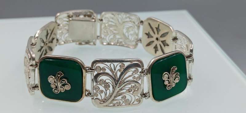 Beautiful Sterling Silver Bracelet with Green Stone and Marcasite