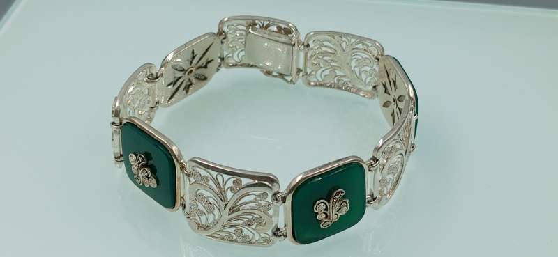 Beautiful Sterling Silver Bracelet with Green Stone and Marcasite