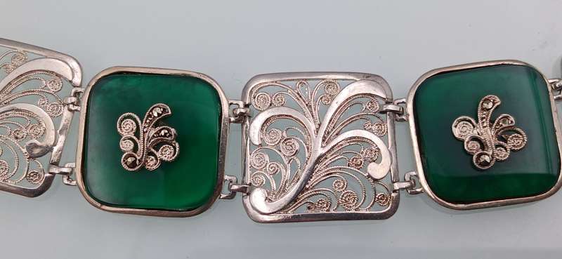 Beautiful Sterling Silver Bracelet with Green Stone and Marcasite