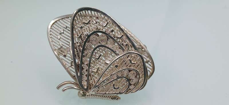 Elegant Sterling Silver Brooch