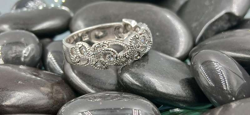 Elegant Sterling Silver Ring