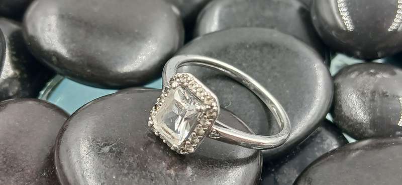 Elegant Sterling Silver Ring