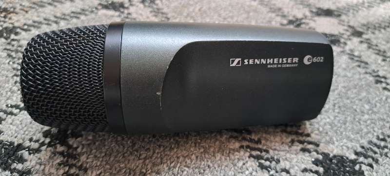 Sennheiser e 602 Professional Studio kick drum microphone