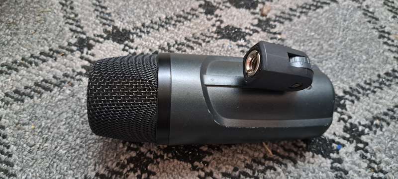 Sennheiser e 602 Professional Studio kick drum microphone