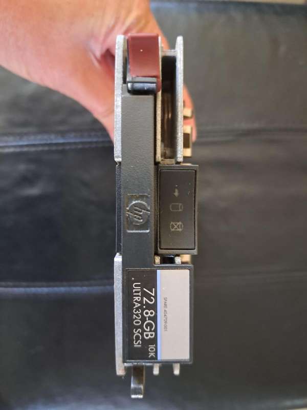 HP 72.8 GB ULTRA320 SCSI 10K RPM Universal Hot Plug Hard Drive