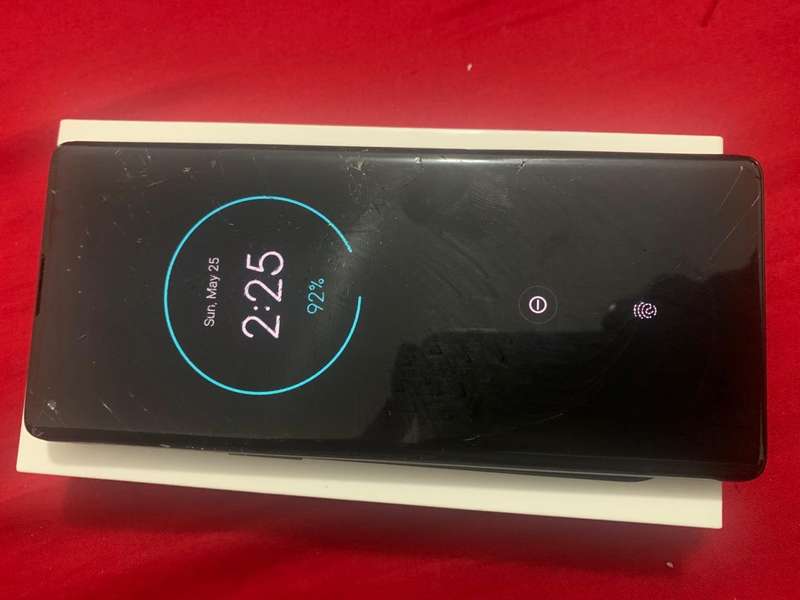 CRACKED Motorola Edge+ (2020) 256GB Smokey Sangria