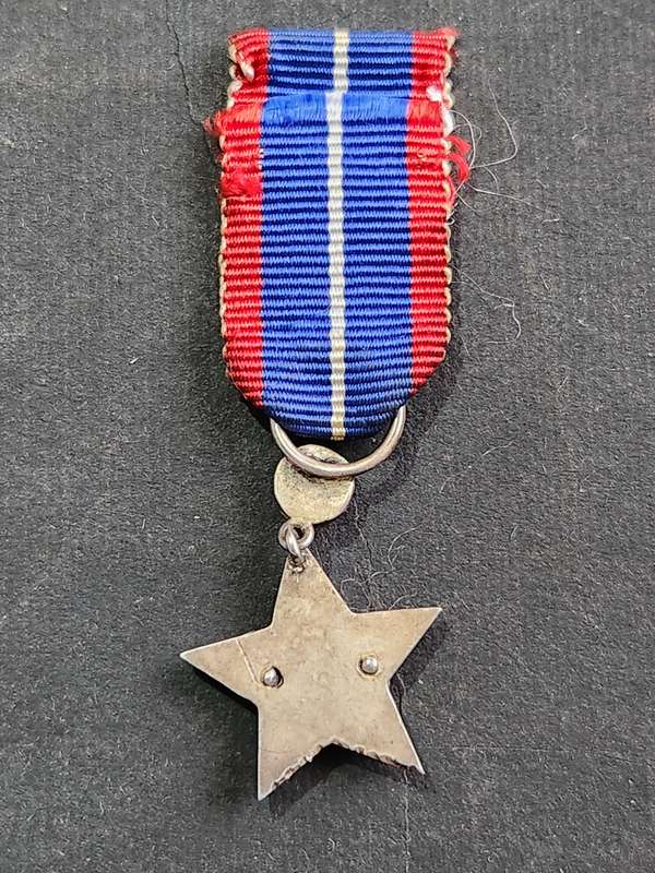 Malaysia State of Sarawak - The Pegawai Bintang Order Miniature Star - as per photograph