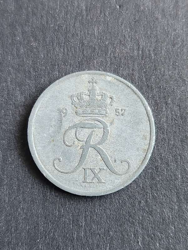 Denmark 2 Ore 1957 - as per photograph