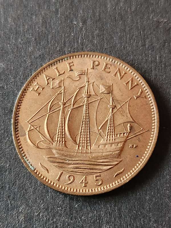 UK 1/2 Penny 1945 UNC - as per photograph