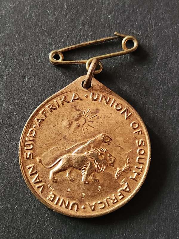 Union of SA Bronze Medallion to Commemorate the Coronation of King George VI 2.5.1937 - as per photo