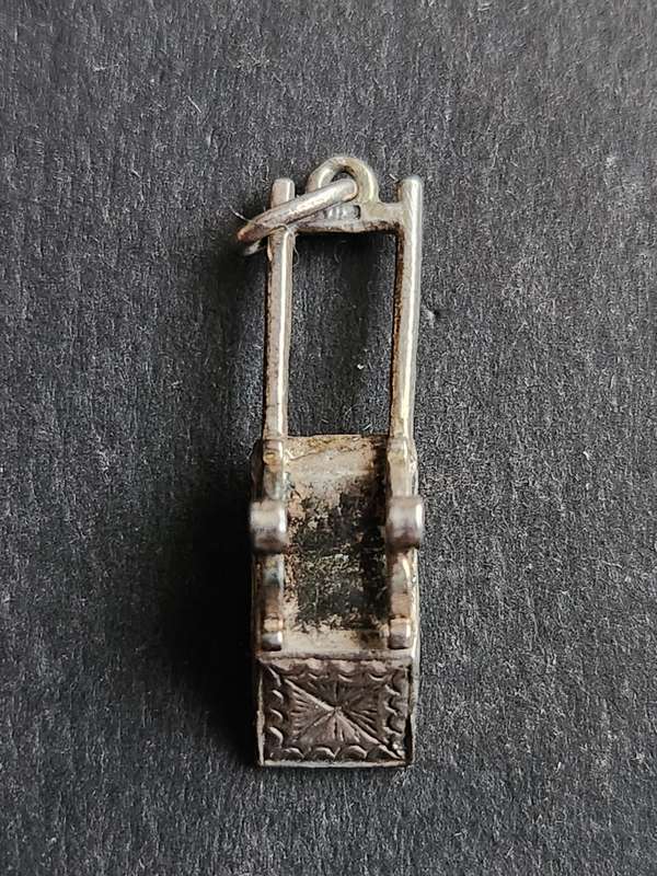 Vintage Silver Rickshaw Charm 1.9g - as per photograph