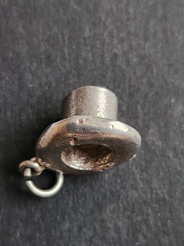 Vintage Silver Hat Charm 5.5g - as per photograph