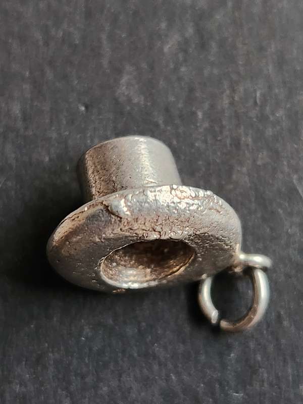 Vintage Silver Hat Charm 5.5g - as per photograph