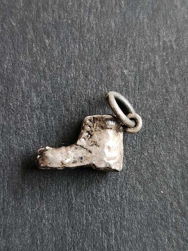 Vintage Silver Boot Charm 2.1g - as per photograph