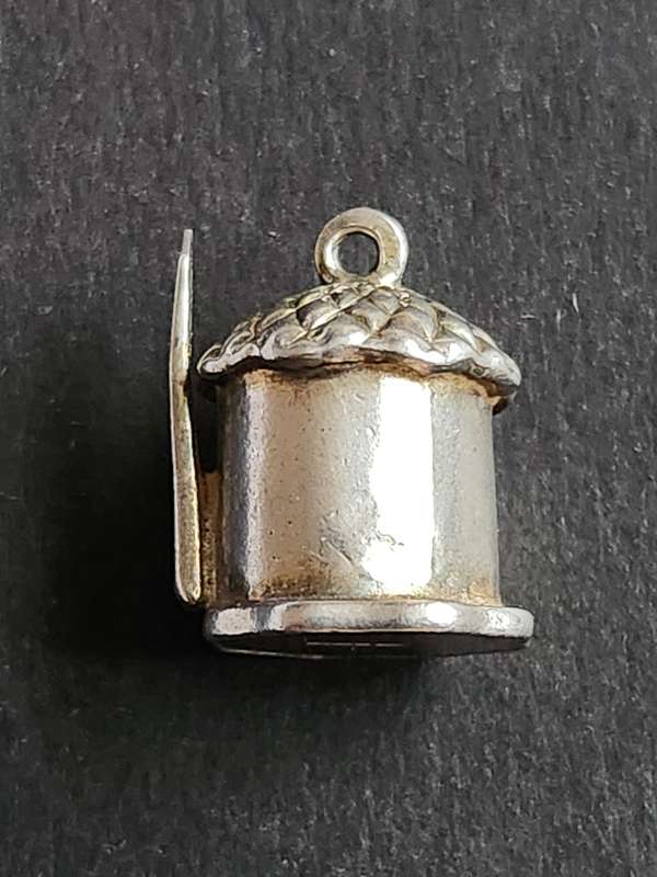 Vintage Silver Hut Charm Stamp .925  5.6g - as per photograph