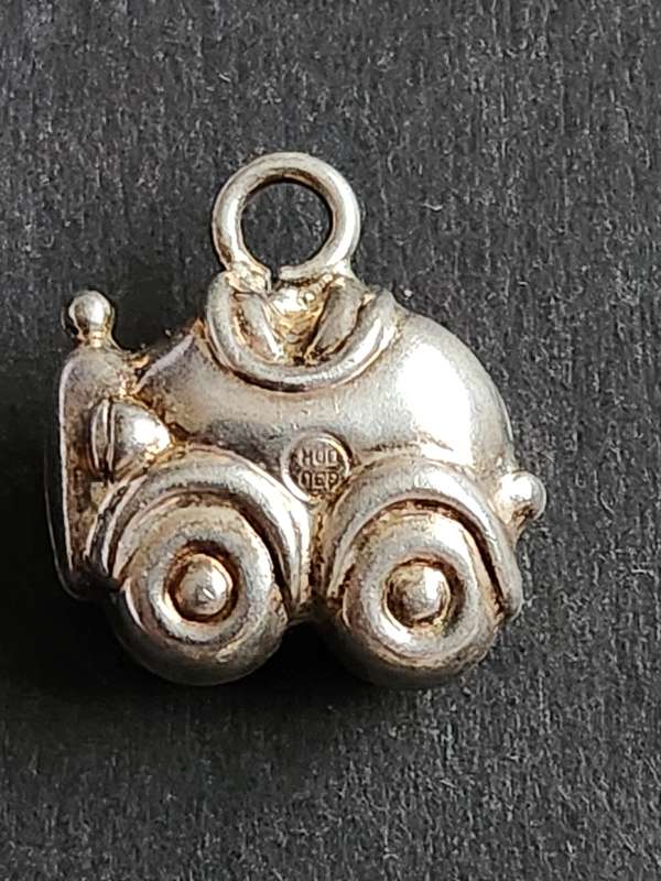 Vintage Silver Car Charm 2.3g - as per photograph