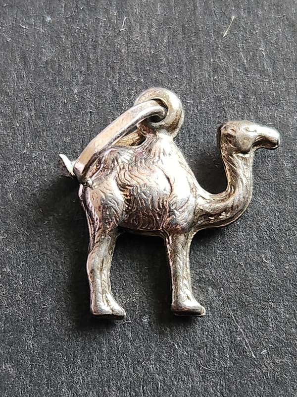 Vintage Silver Camel Charm 1.7g - as per photograph