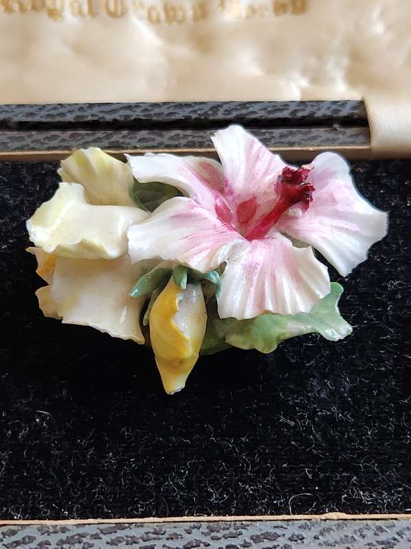 Royal Crown Derby Floral Brooch and Earrings set in a fitted Box (chips on brooch)-as per photograph