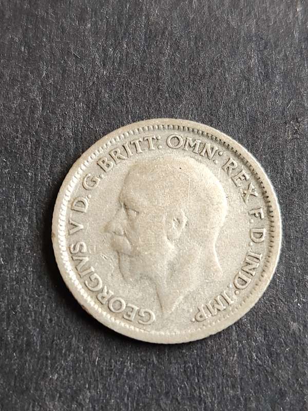 UK Sixpence 1928 Silver - as per photograph