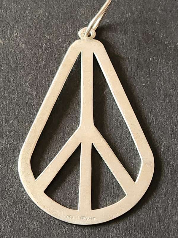 Sterling Silver Pendant 17mm x 45 mm 13.9g - as per photograph