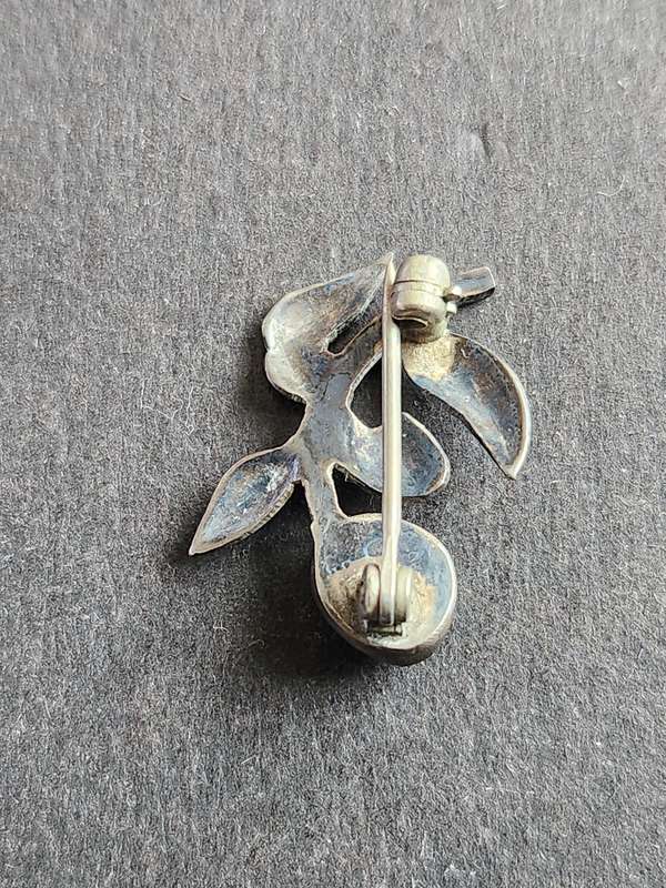 Vintage Turquoise Brooch - as per photograph