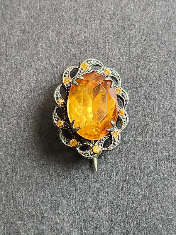 Vintage Scarf Pin Brooch - as per photograph