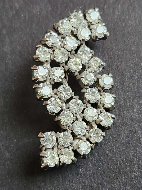 Vintage Clear Rhinestone Swirl Brooch - as per photograp