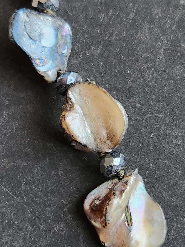 Vintage Mother of Pearl Necklace 56.5g (beautiful condition) - as per photograph