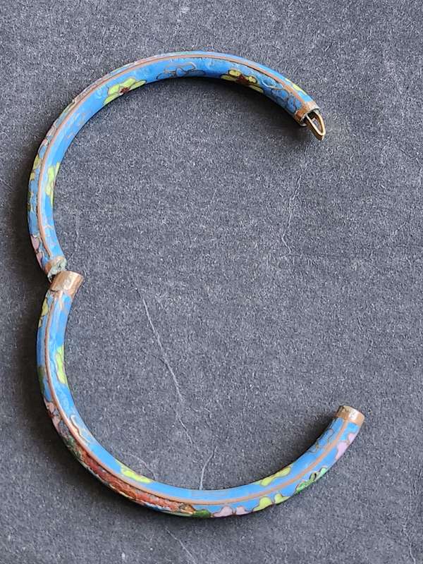 Chinese Cloisonne Enamel Hinged Bracelet - as per photograph